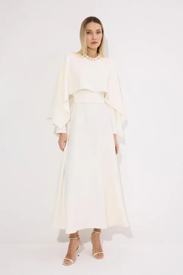 ROBE CAPE À CEINTURE