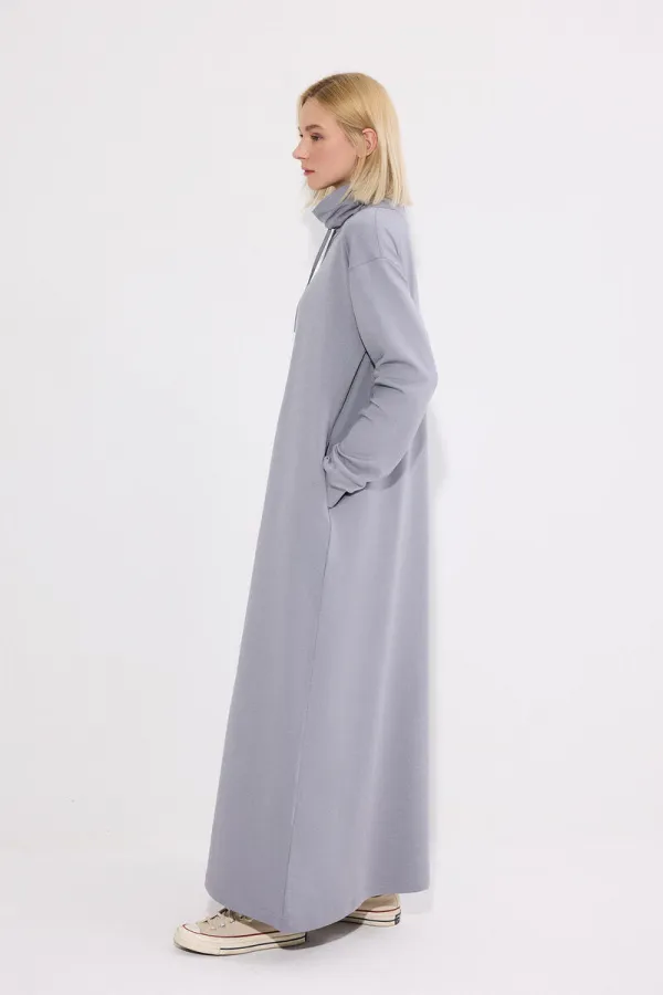 DİK YAKA ÖRME ELBİSE