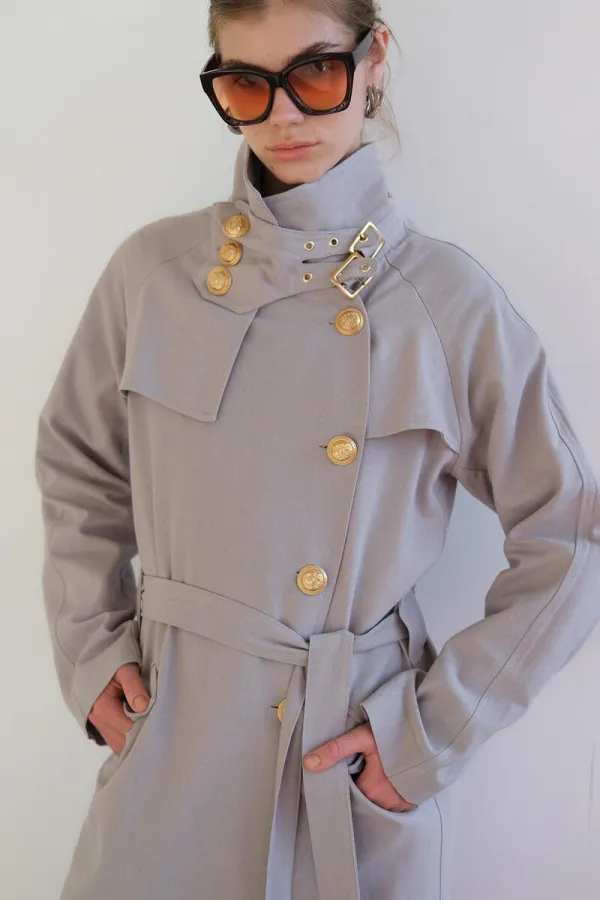 DOUBLE-BREASTED LINEN TRENCH COAT WITH GOLD BUTTONS DOUBLE-BREASTED LINEN TRENCH COAT WITH GOLD BUTTONS