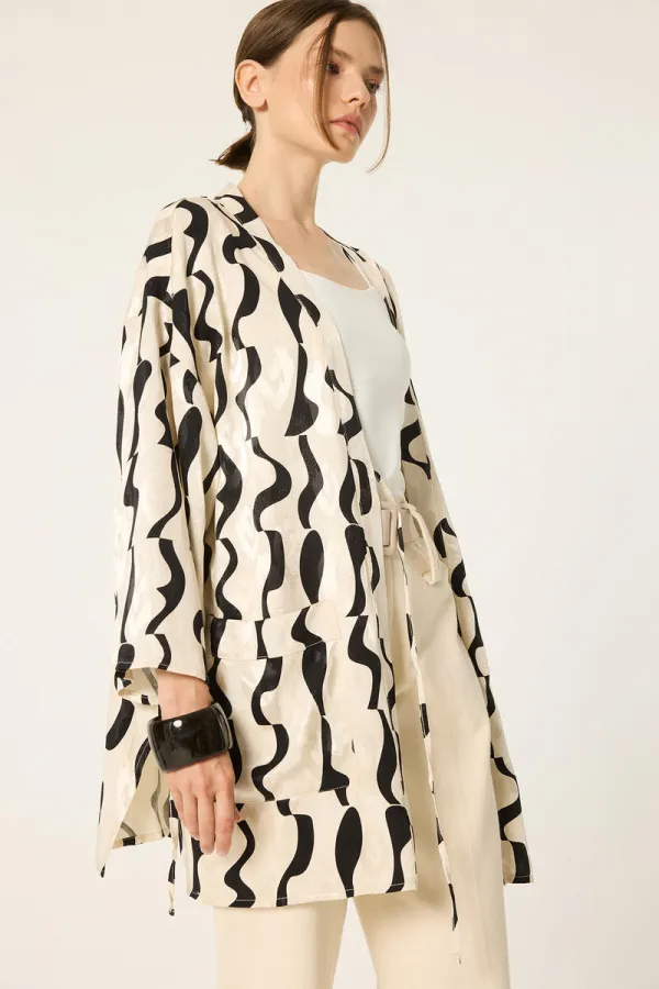 KIMONO EN SATIN À MOTIFS KIMONO EN SATIN À MOTIFS