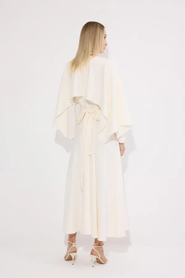 ROBE CAPE À CEINTURE
