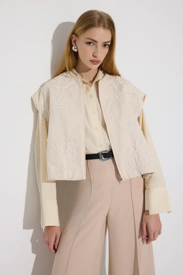 NAKIŞLI KISA GABARDİN YELEK