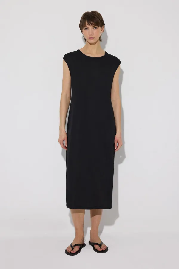 ROBE DOUBLÉE SANS MANCHES