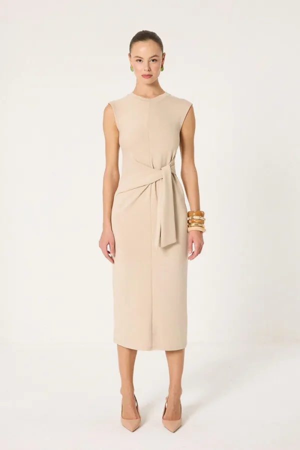 BAĞLAMALI KOLSUZ ELBİSE