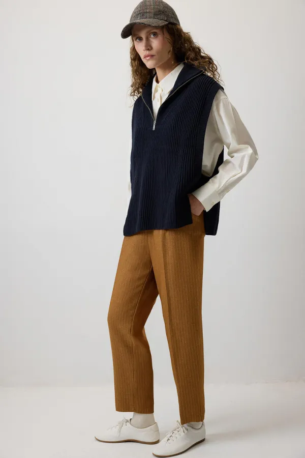 ÇİZGİLİ PİLELİ PANTOLON