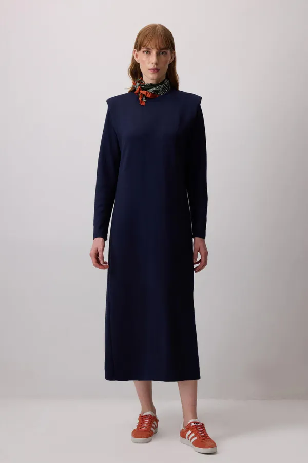 ROBE BASIQUE MOULÉE