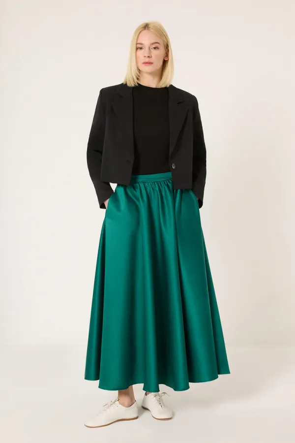 JUPE EN SATIN À VOLANTS