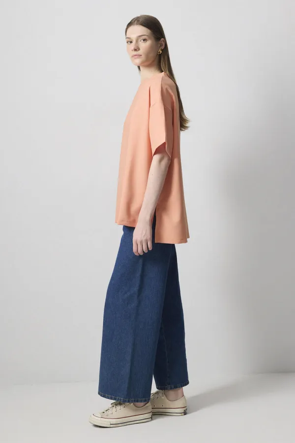 T-SHIRT EN CRÊPE À MANCHES COURTES