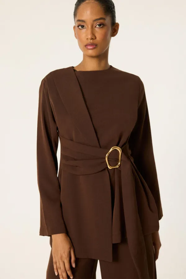 ENSEMBLE TUNIQUE ET PANTALON AVEC BOUCLE DORÉE