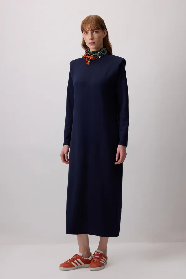 ROBE BASIQUE MOULÉE