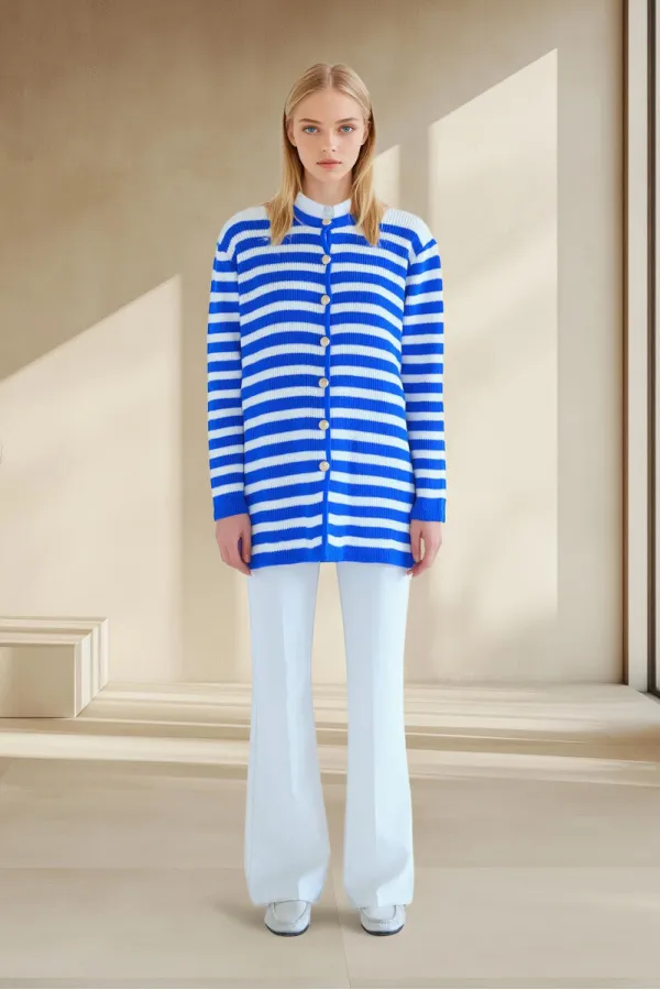 CARDIGAN LONG À BOUTONS DORÉS