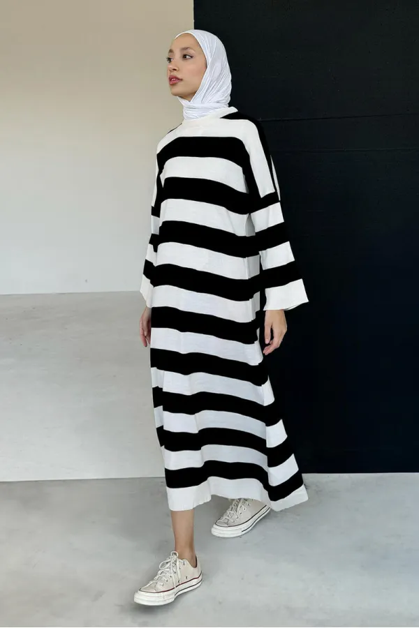 ÇİZGİLİ TRİKO ELBİSE