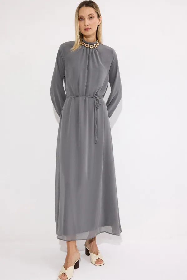 DİK YAKA ŞİFON ELBİSE