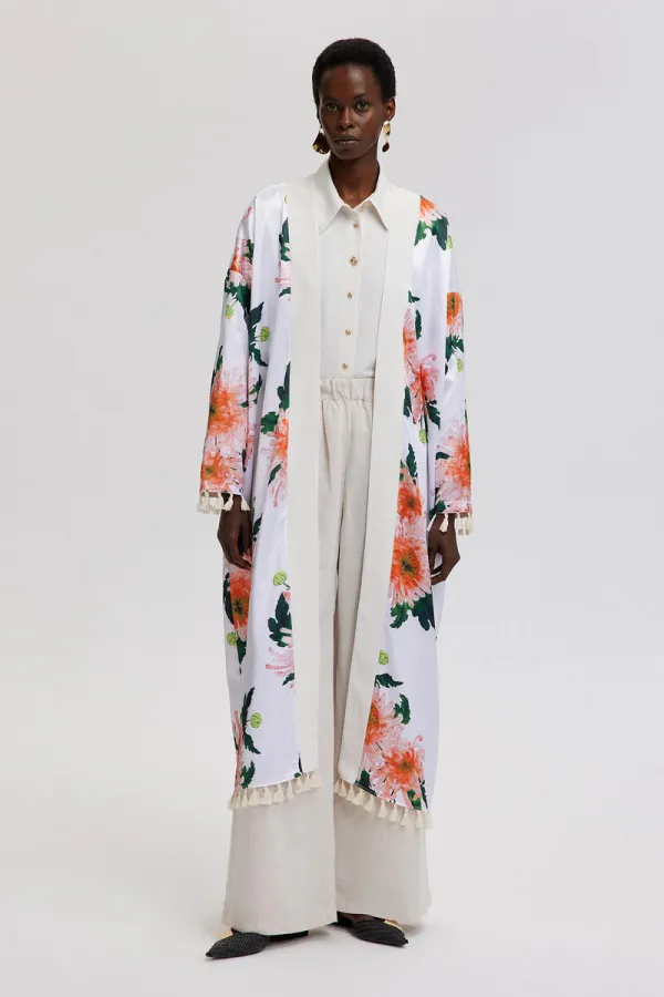 FLORAL PATTERNED KIMONO WITH TASSEL DETAILS FLORAL PATTERNED KIMONO WITH TASSEL DETAILS