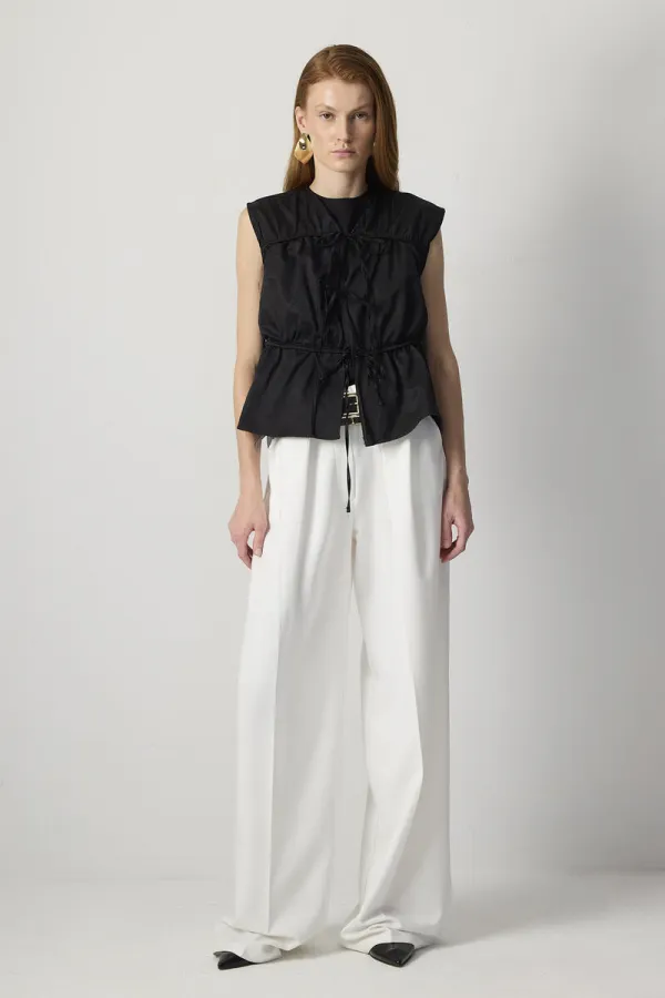 BÜZGÜ DETAYLI YELEK