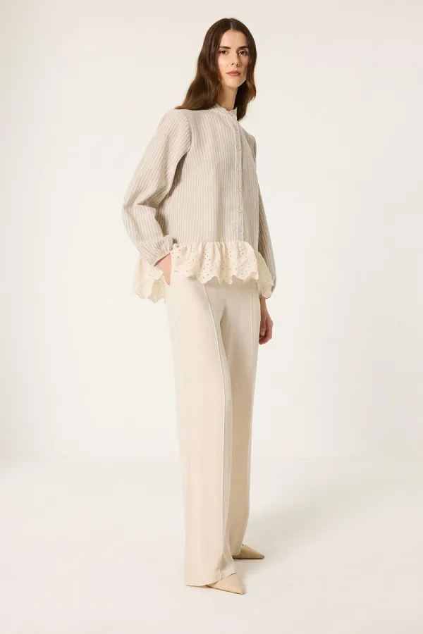 DANTELLİ KETEN BLUZ