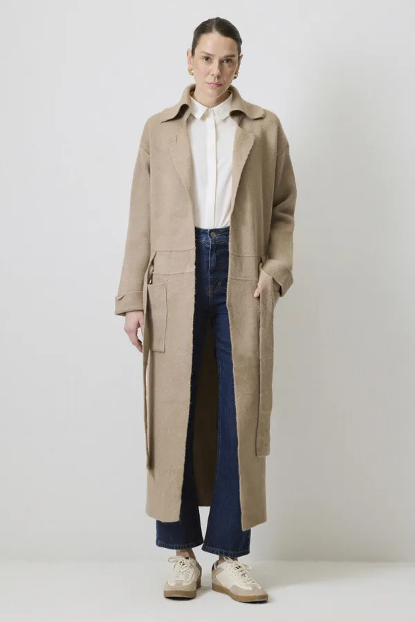 CARDIGAN LONG EN MAILLE AVEC CEINTURE À LA TAILLE