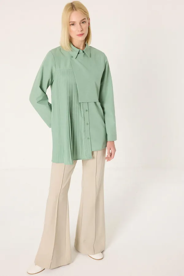 CHEMISE ASYMÉTRIQUE AVEC DÉTAILS PLISSÉS