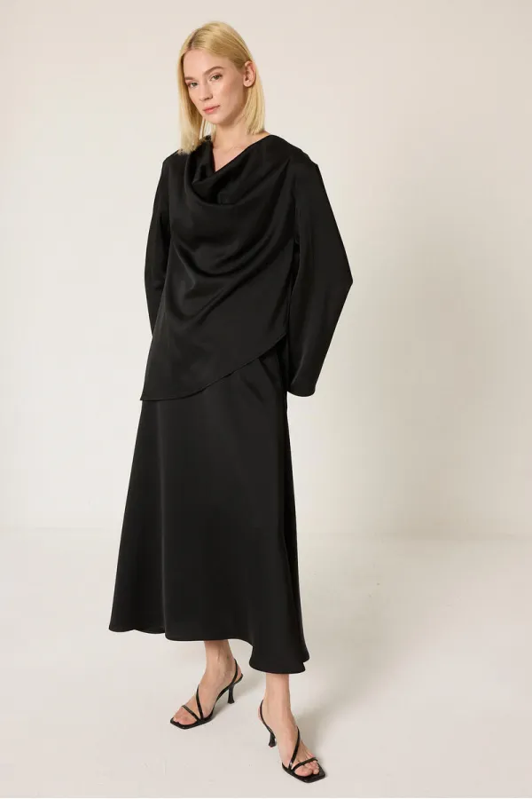 Ensemble 2 pièces en satin à col drapé