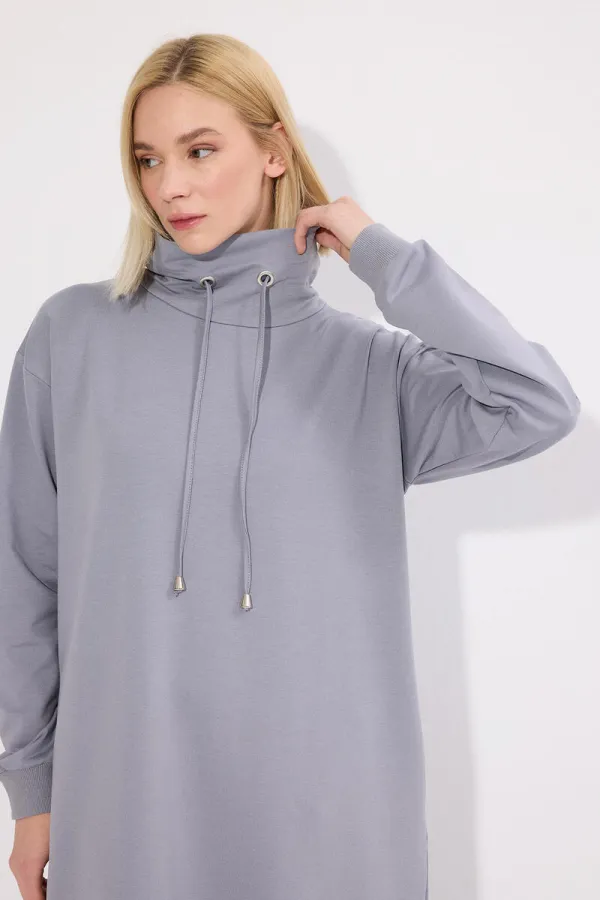 DİK YAKA ÖRME ELBİSE