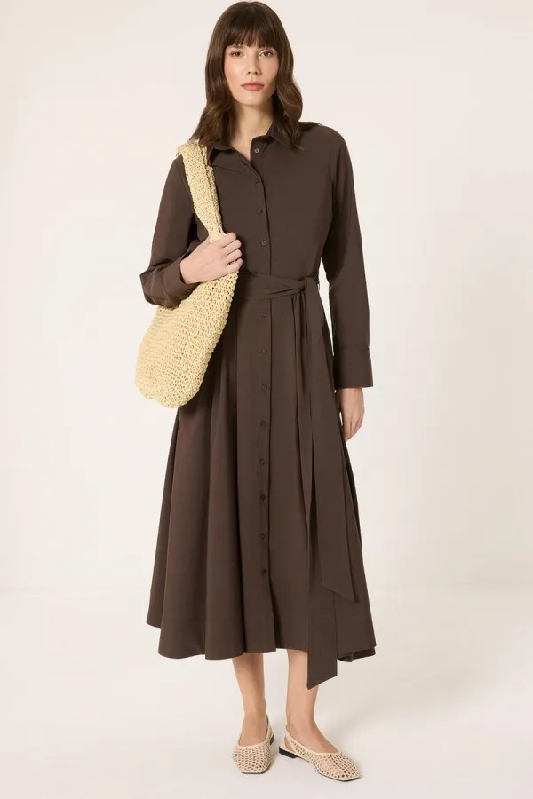 ROBE CHEMISE AVEC CEINTURE À LA TAILLE