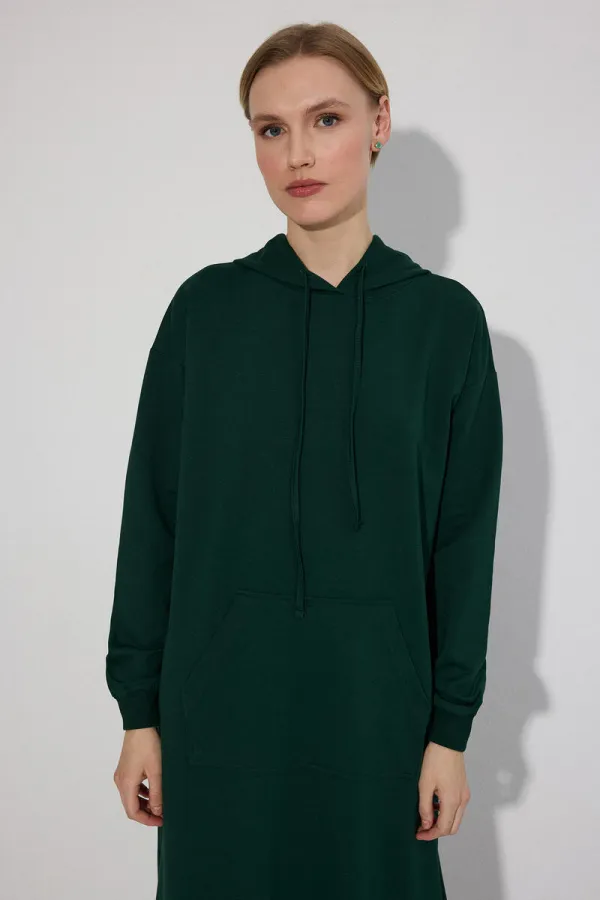 HOODED KNITTED DRESS