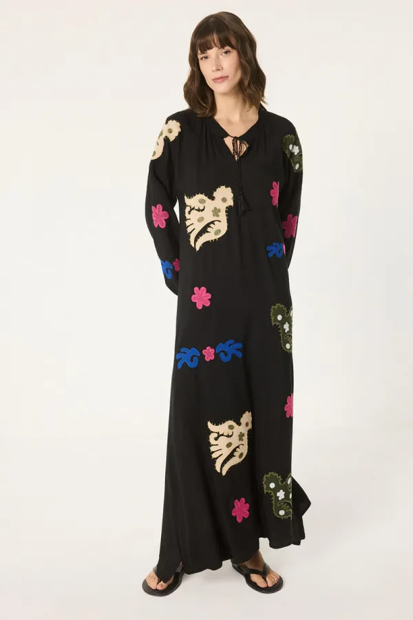 ROBE ETHNIQUE BRODÉE