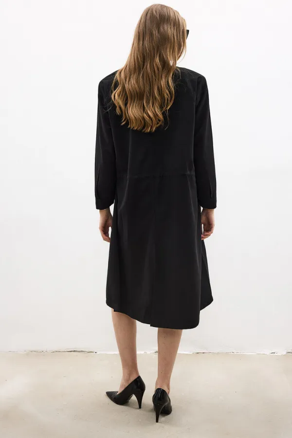 Maxi-size trench coat Maxi-size trench coat