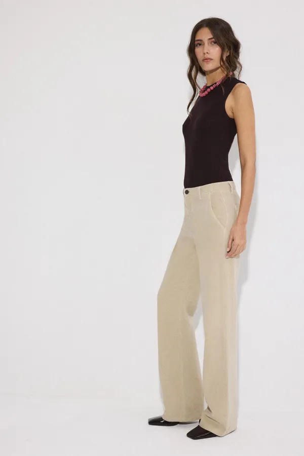 body à col de vélo et boutons-pression