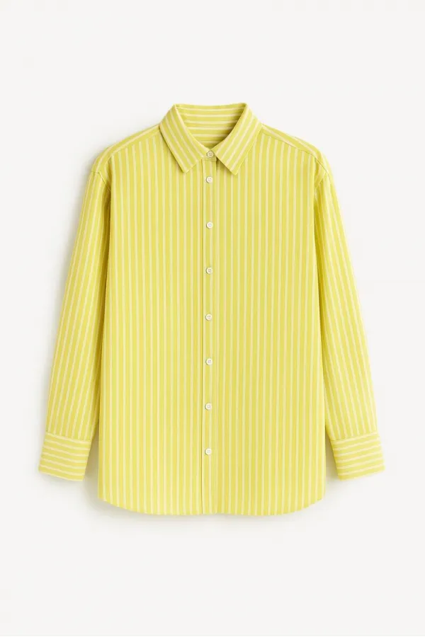 CHEMISE SURDIMENSIONNÉE À RAYURES FINES CHEMISE SURDIMENSIONNÉE À RAYURES FINES