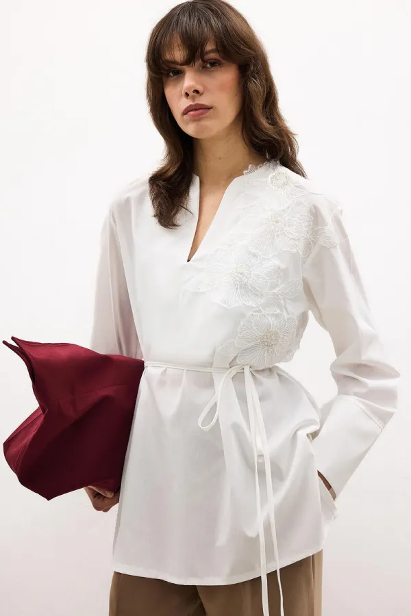 EMBROIDERED APPLIQUE TUNIC