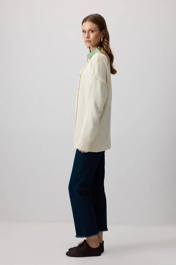 DÜĞME DETAYLI TRİKO KAZAK