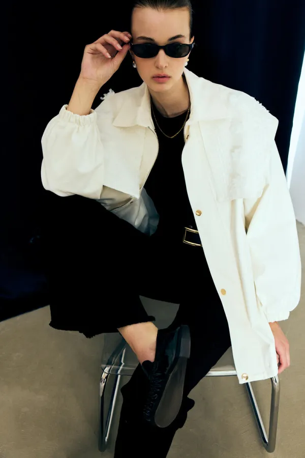 ÇİÇEK DANTELLİ GABARDİN CEKET