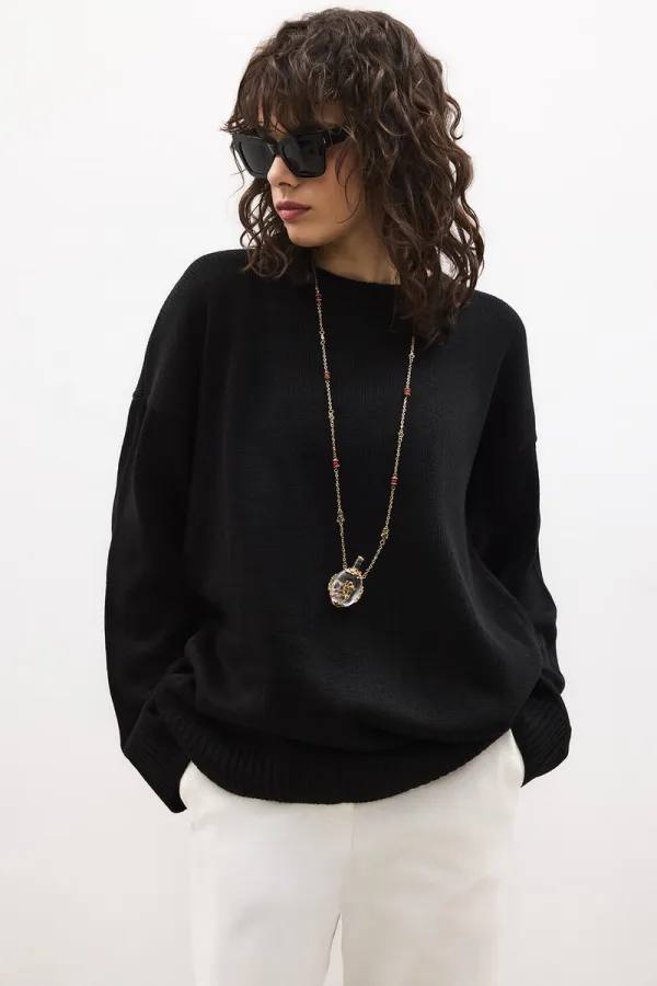 BASIC KNITTED SWEATER BASIC KNITTED SWEATER