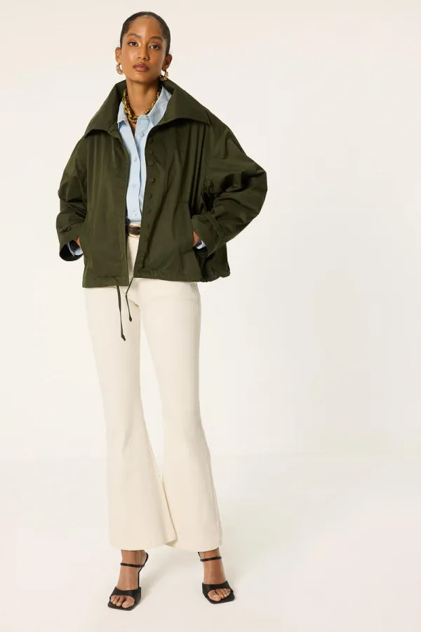 BELİ BÜZGÜLÜ CEKET