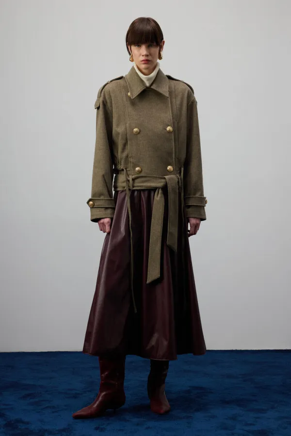 DOUBLE-BREASTED CASHMERE COAT DOUBLE-BREASTED CASHMERE COAT