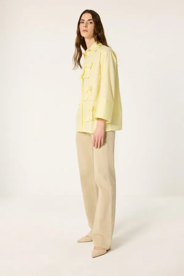 %100 PAMUKLU FİYONK DETAYLI ÇİZGİLİ GÖMLEK