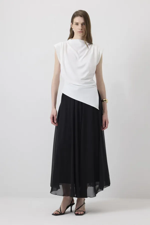 CHEMISE AVEC DÉTAIL DE PLIS AUX ÉPAULES