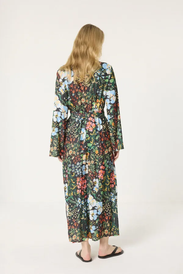 BELİ KUŞAKLI DESENLİ ELBİSE