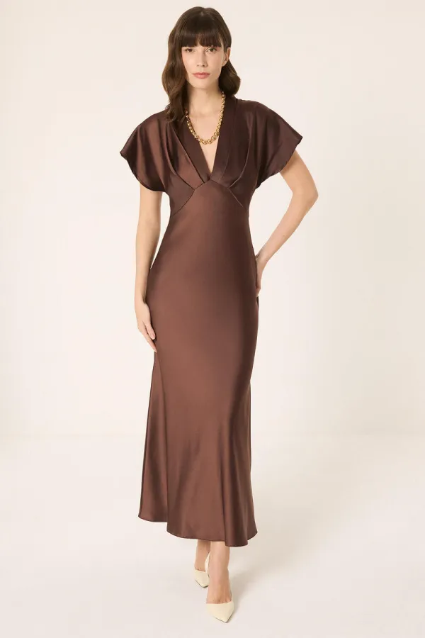 robe en satin à col en V