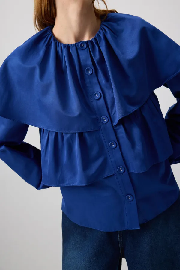 CHEMISE COURTE À VOLANTS