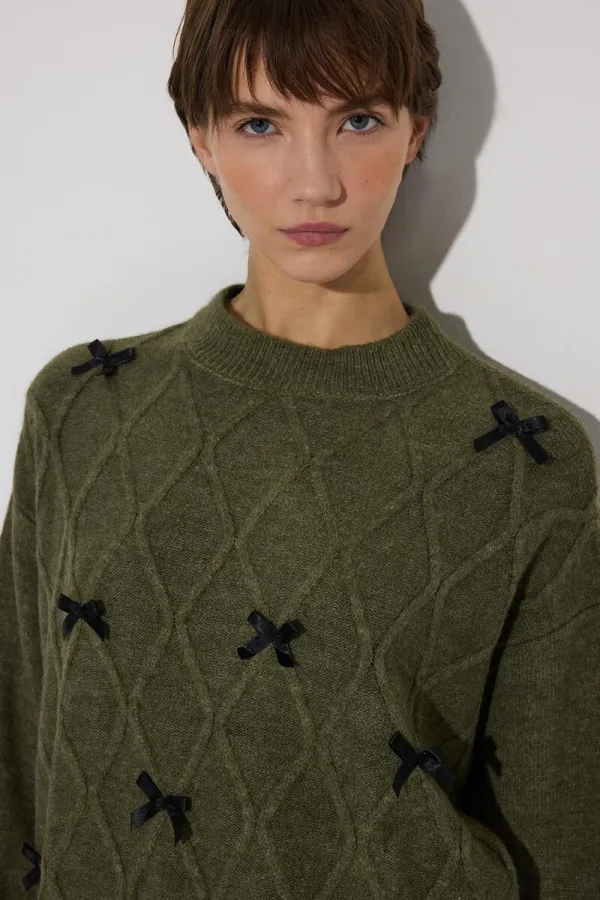 KURDELELİ TRİKO KAZAK