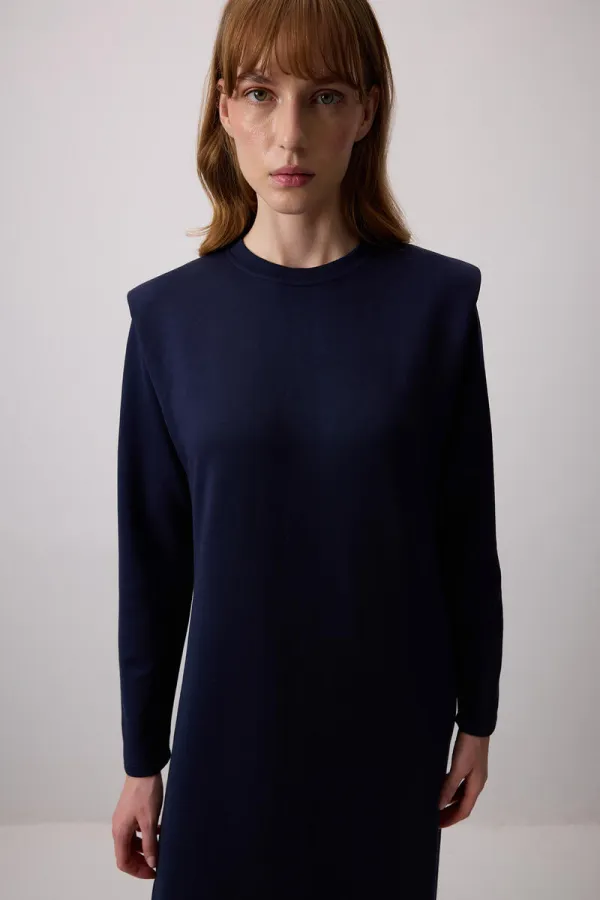 ROBE BASIQUE MOULÉE