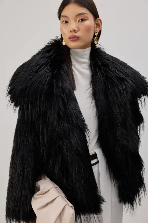 SHORT FAUX FUR COAT SHORT FAUX FUR COAT