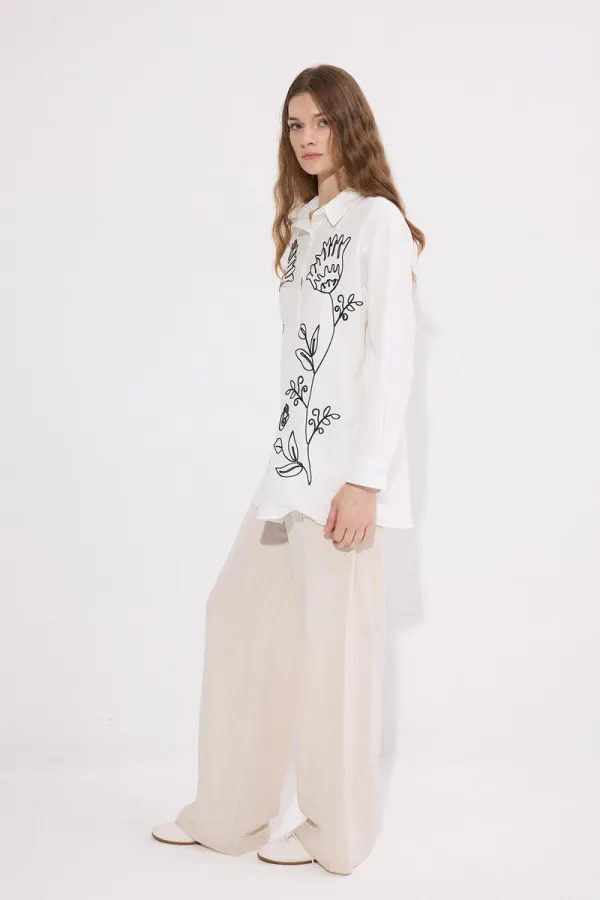 CHEMISE AVEC DÉTAILS DE BRODERIE
