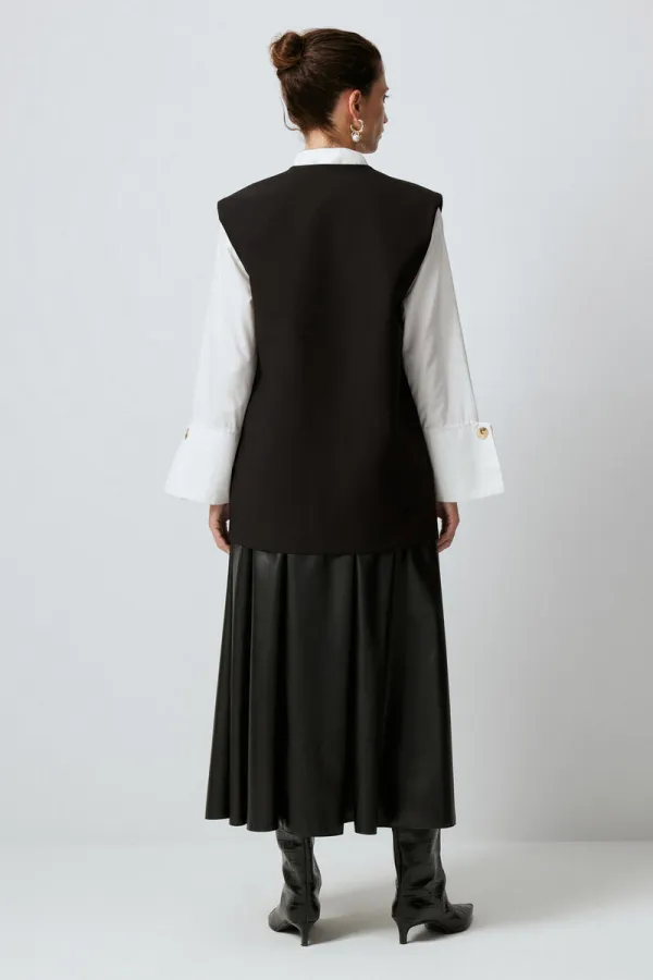 DÜĞME DETAYLI KREP YELEK