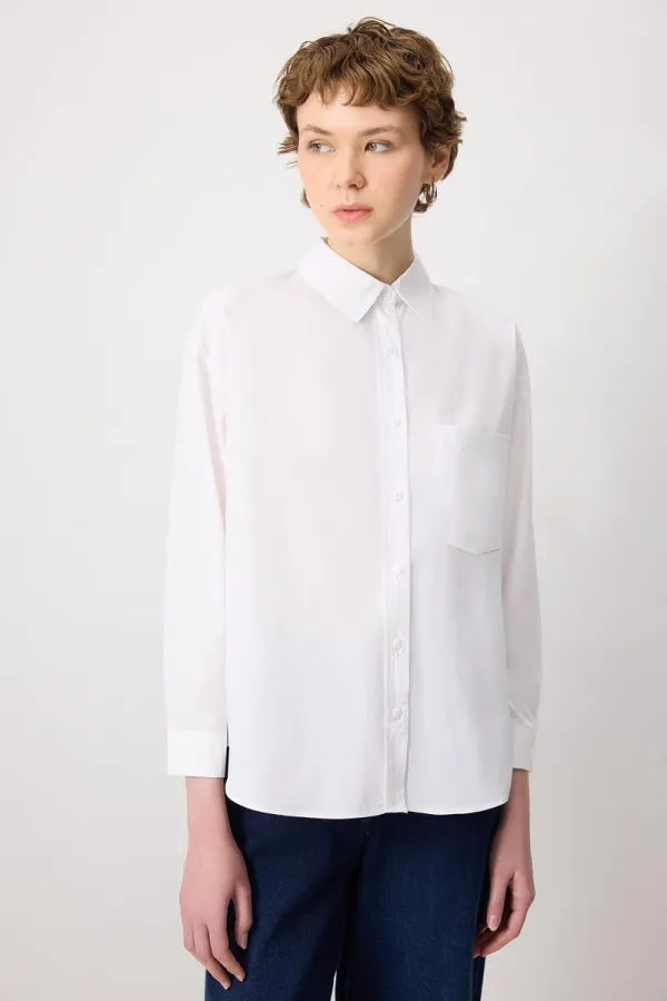 CHEMISE SURDIMENSIONNÉE À UNE SEULE POCHE