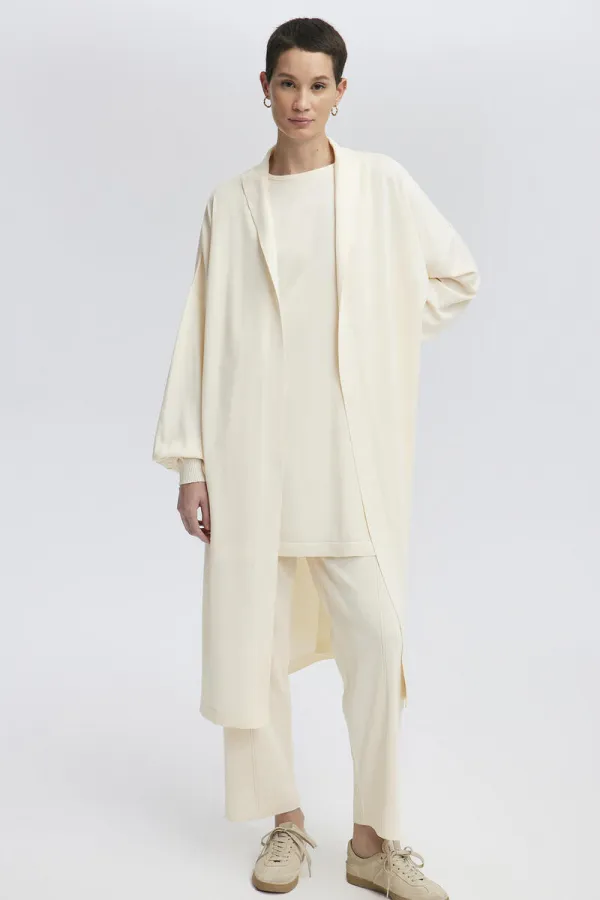 THREE-PIECE KNITTED SET