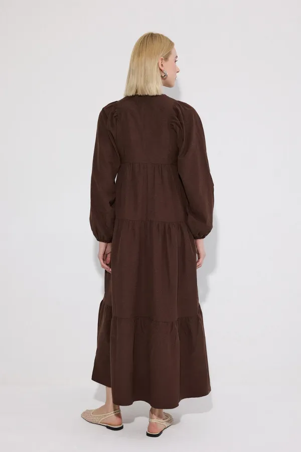 ROBE EN LIN À COL VÉLO