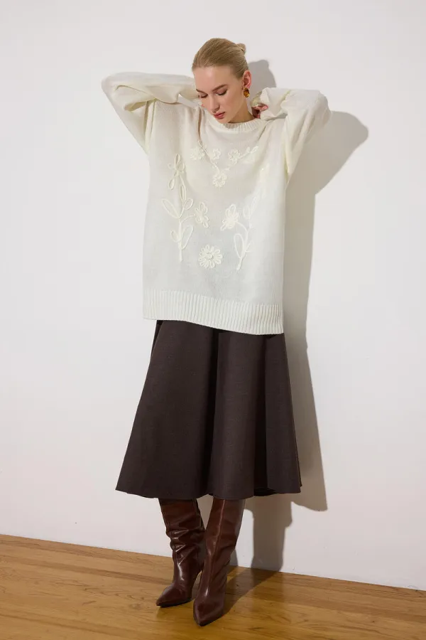 ÇİÇEK NAKIŞLI TRİKO TUNİK